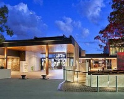 Eatons Hill Hotel
