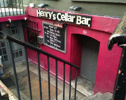 Henrys Cellar Bar venue image