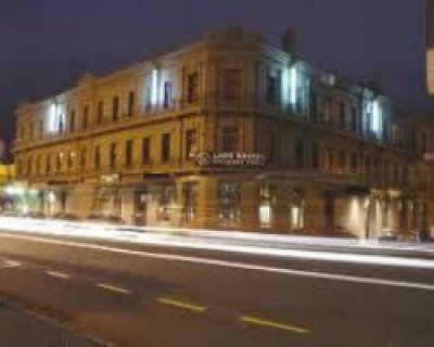 Cambridge Hotel