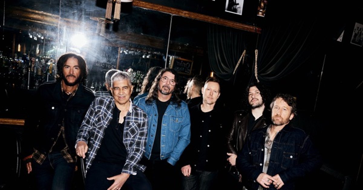Foo Fighters tour image