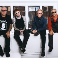 Sex Pistols Featuring Frank Carter Plot Winter UK And Ireland Dates For Anarchy In The U.K. Tour thumbnail