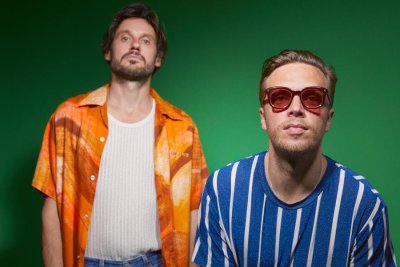 Friendly Fires Return With New Single Lose All Your Friends thumbnail