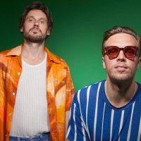 Friendly Fires Return With New Single Lose All Your Friends thumbnail