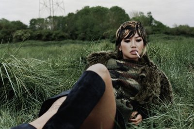 Beabadoobee Teases Upcoming Album 'Pylon' With New Single Memories thumbnail