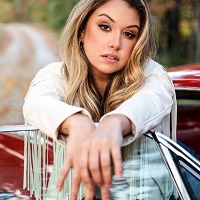 Alexandra Kay artist image