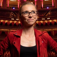 Anna Lapwood artist image