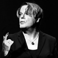 Eddie Izzard artist image
