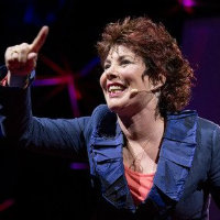 Ruby Wax artist image